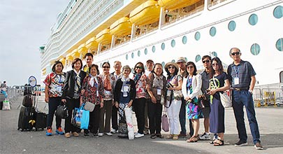 Đoàn khách tham quan Tây Ban Nha - Pháp - Ý 26/06/2014