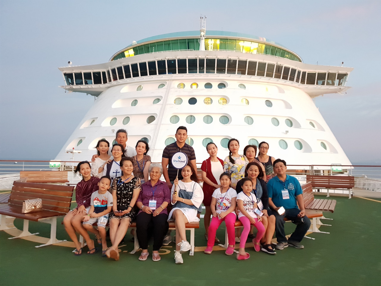 Đoàn khách tham quan Singapore - Malaysia ngày 16/11/2018