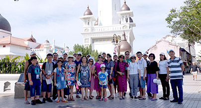 Đoàn Vòng Tròn Việt Trải Nghiệm Singapore Penang Phuket