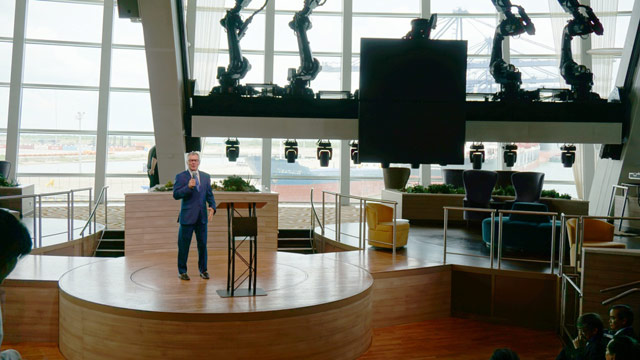 Quantum of the seas đến Việt Nam