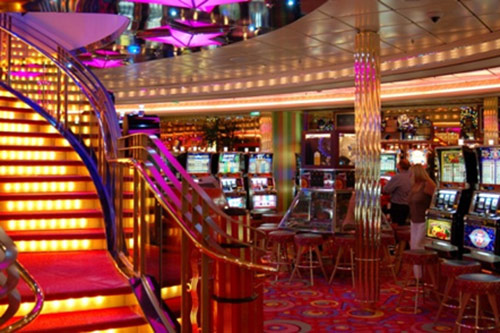 Thưởng ngoạn cùng Siêu Du thuyền Voyager Of The Seas