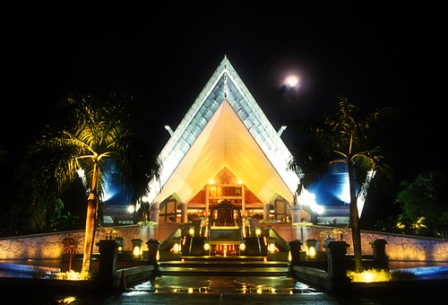 nha-quoc-gia-Istana-Budaya-malaysia.jpg