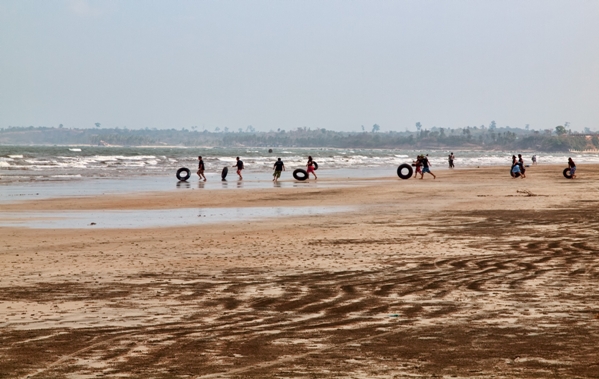 Chuang Tha beach 02.jpg
