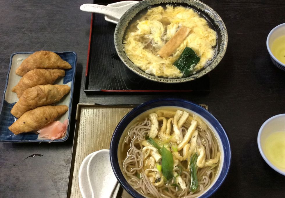 fushimi-inari-ngoi-den-ngan-cot-linh-thieng-o-kyoto-nhat-ban