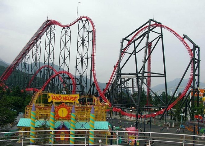 thot-tim-voi-nhung-tro-choi-tai-cong-vien-fuji-q-highland