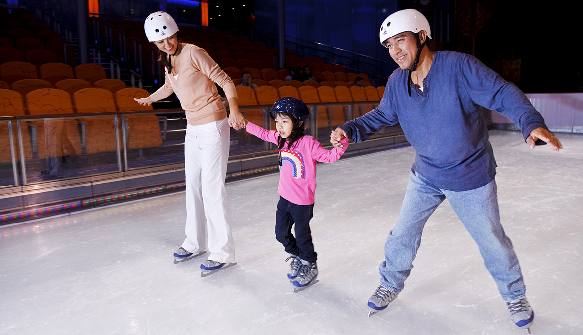 du thuyền biển trượt băng trên du thuyền