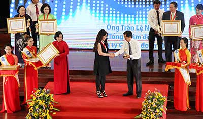 Bà Phạm Kim Nhung - Doanh nhân tiêu biểu năm 2016