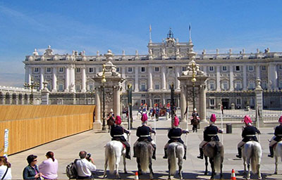 Khám phá Điện Kremlin - Biểu tượng của quyền lực Nga