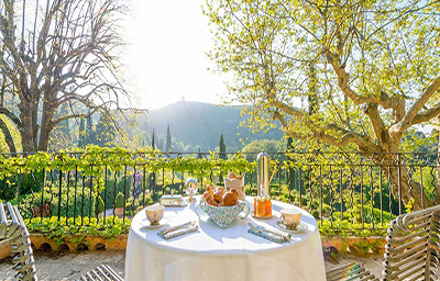 Tham quan thành phố Provence