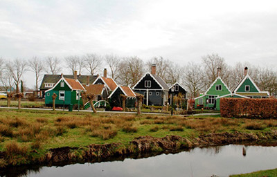 Ngôi làng cổ tích ven sông Zaan Hà Lan