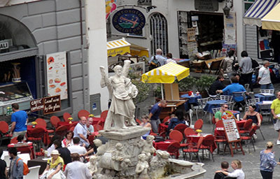 Đến Vịnh Napoli gọi giấc mơ về