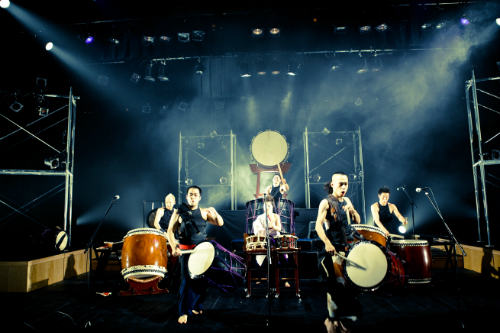 su-kien-cuoi-nam-01.jpg