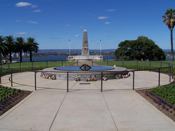 Kings_Park_War_Memorial.jpg