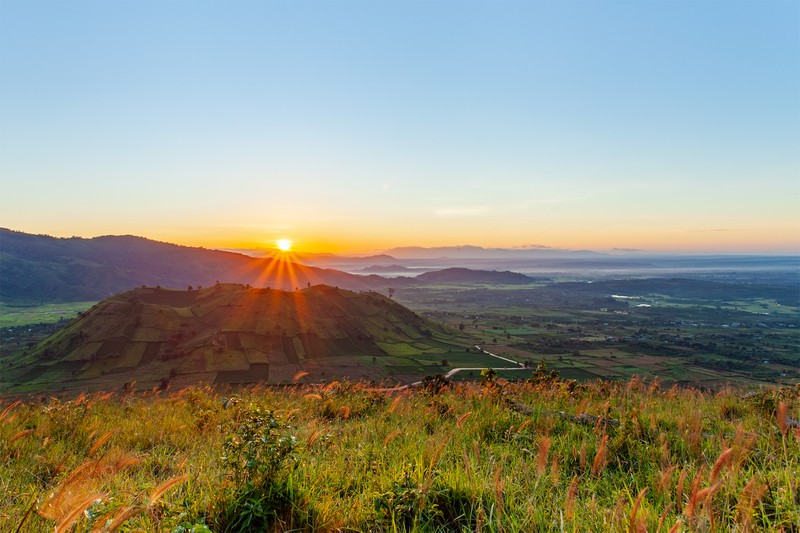 nui-lua-chu-dang-yah