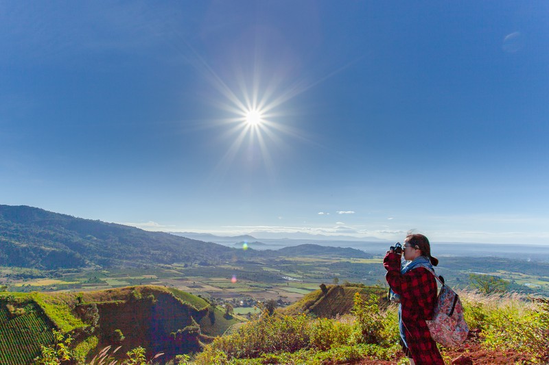 nui-lua-chu-dang-yah